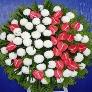 COROA DE FLORES CRISÂNTEMO E ANTURIO